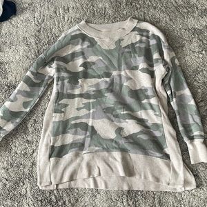 Aerie distressed camo crewneck, slits on side, size xs, lightly worn